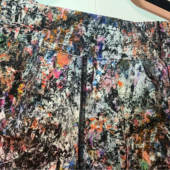 Lululemon Shorts - Picture 3 of 4